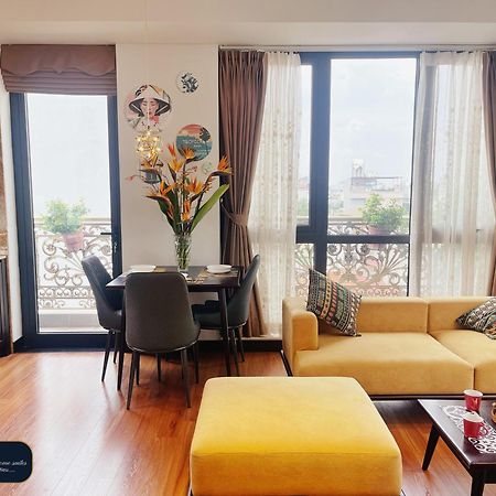 Home Suites -Natural Light -Projector -Spacious - 2Br Incenter Hanoi Exteriör bild