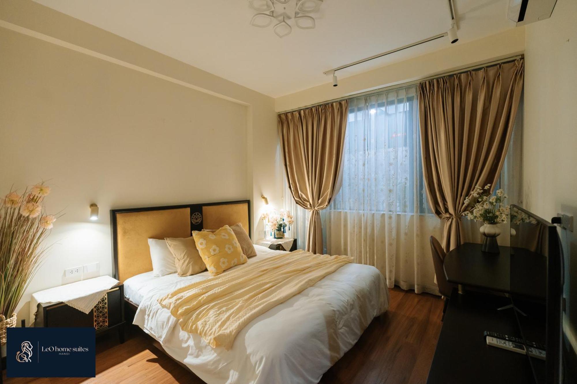 Home Suites -Natural Light -Projector -Spacious - 2Br Incenter Hanoi Exteriör bild