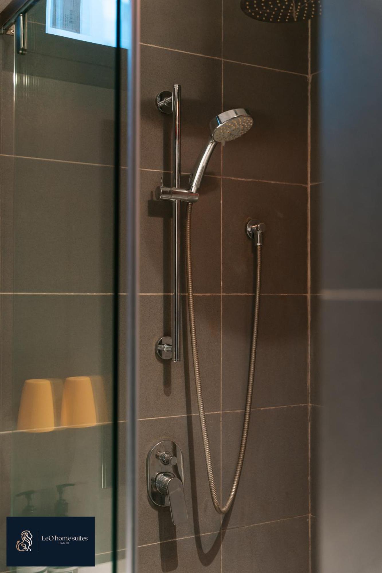 Home Suites -Natural Light -Projector -Spacious - 2Br Incenter Hanoi Exteriör bild