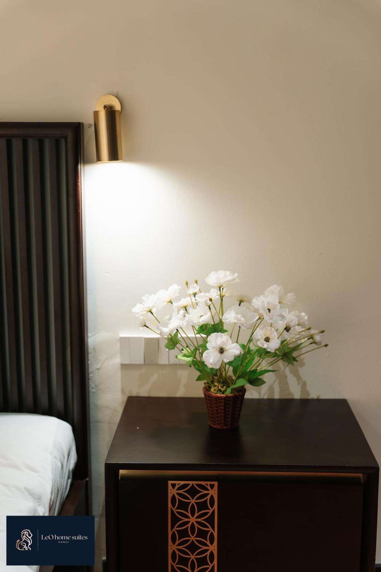Home Suites -Natural Light -Projector -Spacious - 2Br Incenter Hanoi Exteriör bild